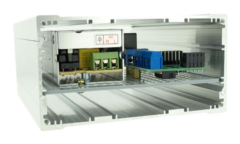 Пример монтажа на монтажную перегородку 108x90 в корпусе PCBBOX-112x59