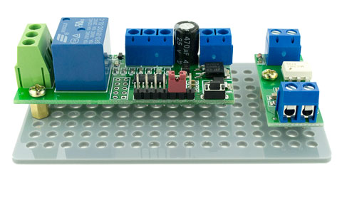 Пример монтажа на монтажную перегородку 53x90 для корпуса PCBBOX-112x59